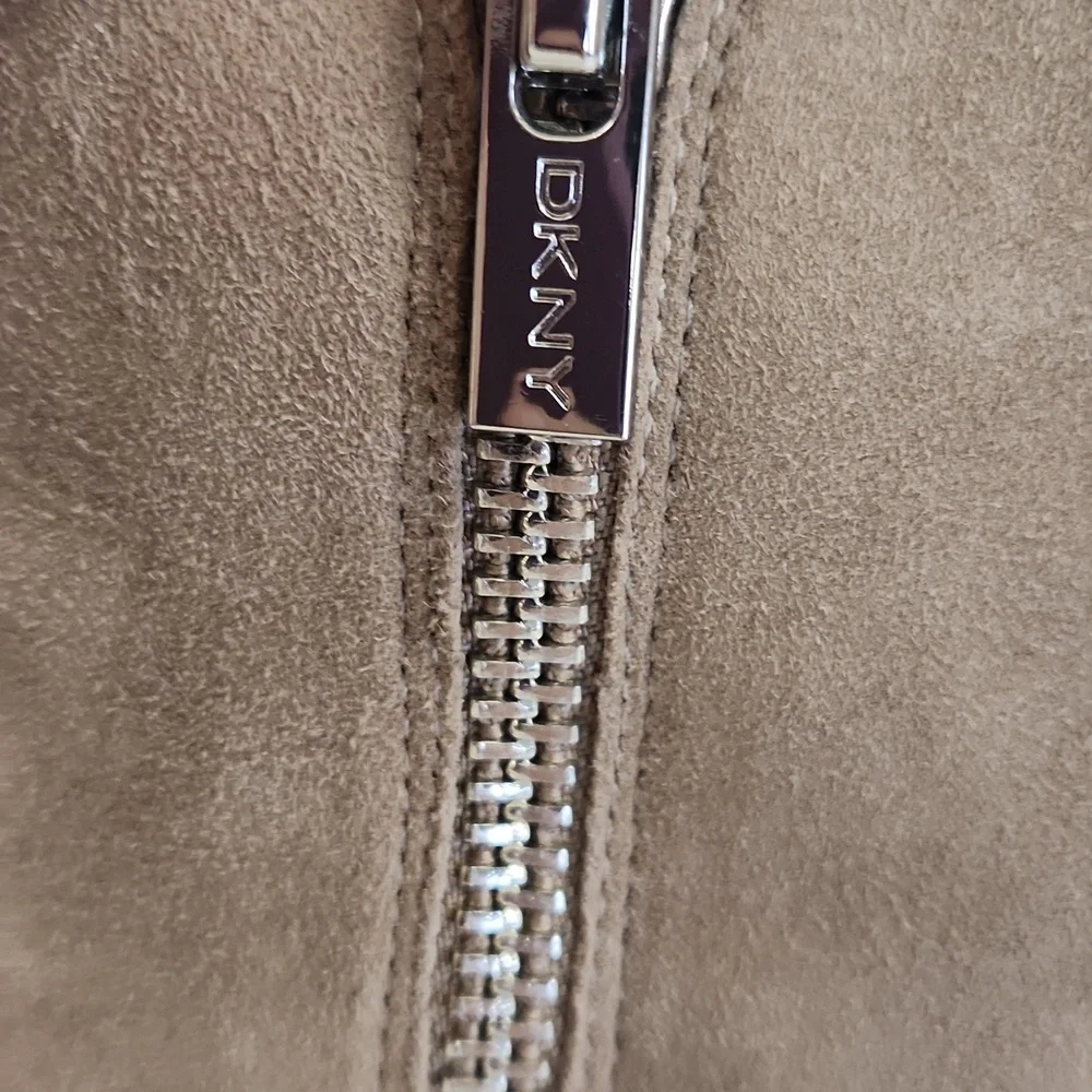 Dkny super cute